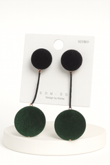 Nalvion – Black & Forest Green Velvet Long Drop Earrings (Korean Design)