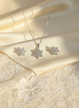 ❄ Nalvion Snowflake Necklace & Earrings Set