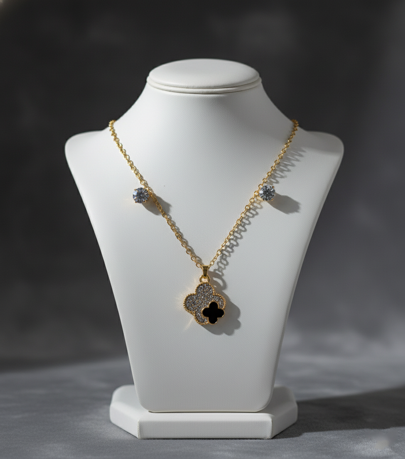 💎 Black Clover Luxury Pendant Set – Gold & Silve