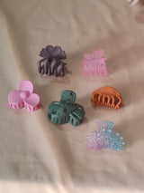 Nalvion Aesthetic Hair Claw Collection – Matte, Speckled & Pastel Designs